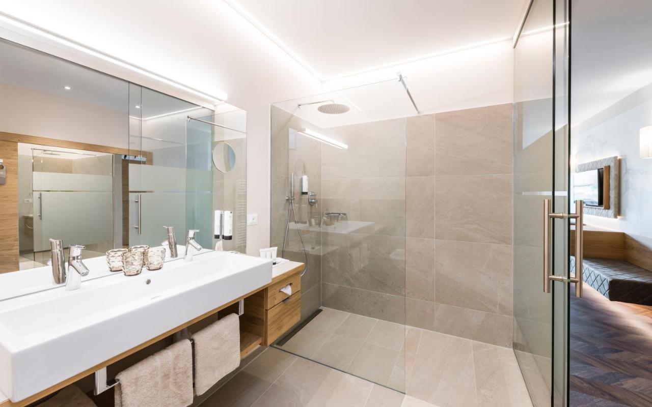 Baumgartner'S Blumenhotel เชนนา ภายนอก รูปภาพ